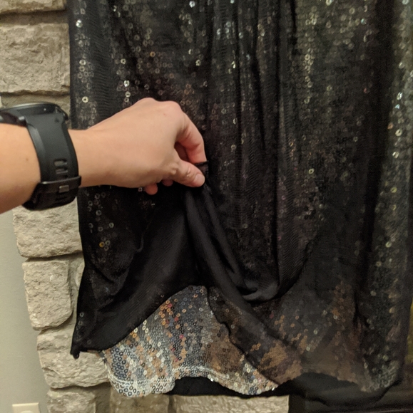 JTB flowy sequin top - Picture 2 of 5